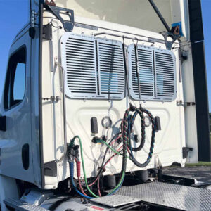 ran 6864 rwc112wg 2 fl freightliner 112 day cab stainless steel rear window guards mounted wide view 50897.1727207983.380.380.jpg